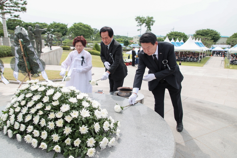당진시, 제70회 현충일 추념식 거행 이미지